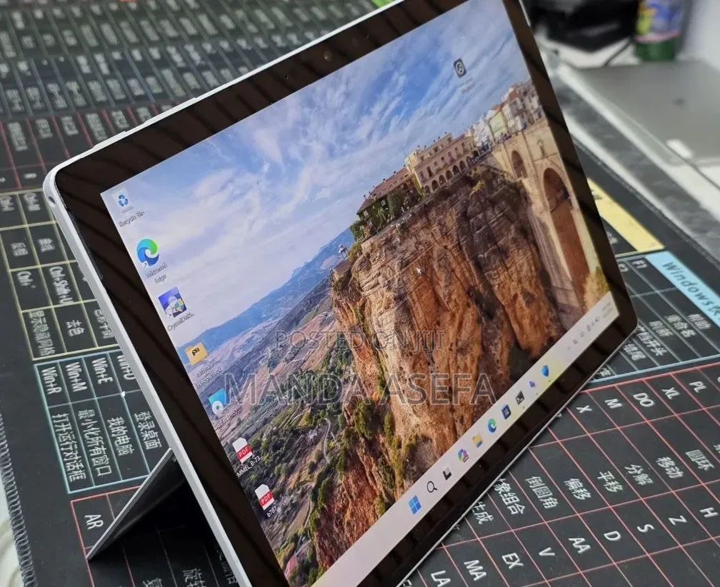 New Laptop Microsoft Surface Pro 7+ 16GB Intel Core i7 SSD 512GB