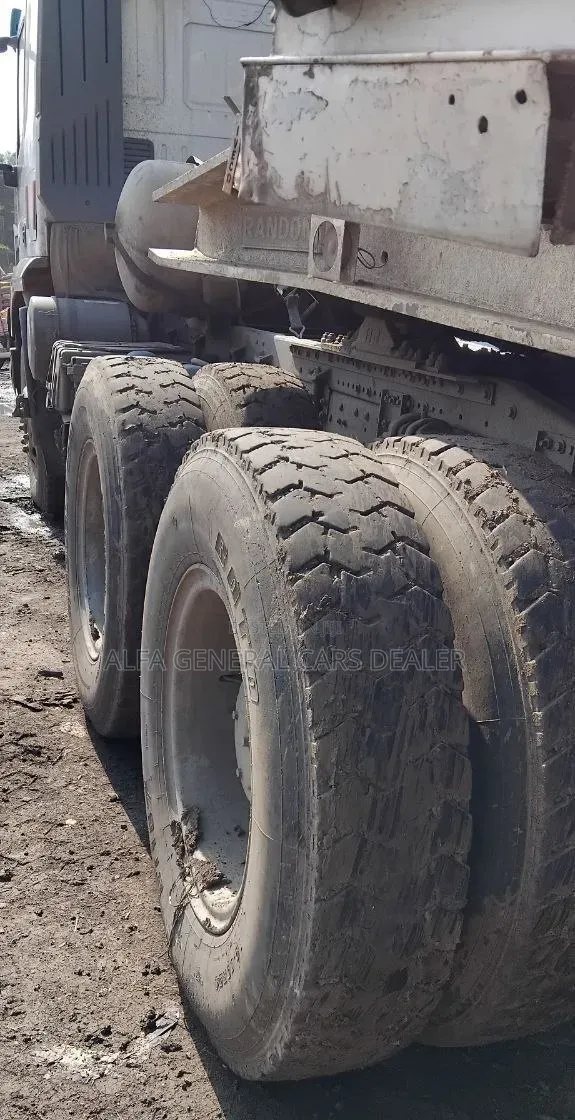 2013 Iveco ኦባማ ፓዎር ባንክ:2ሚሊየን አለበት