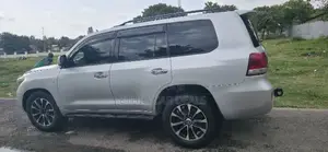 Toyota Land Cruiser 2009 Silver