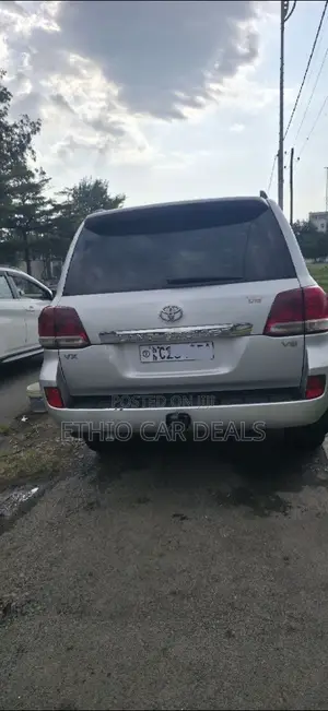 Toyota Land Cruiser 2009 Silver