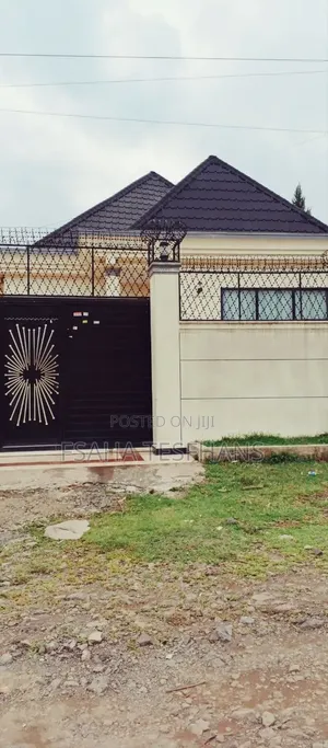 3bdrm House in Villa, Bole for rent