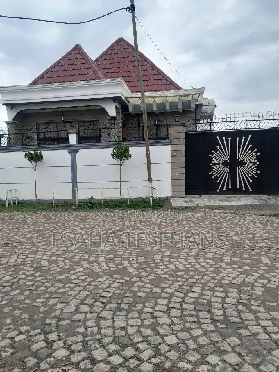 3bdrm House in Villa, Bole for rent