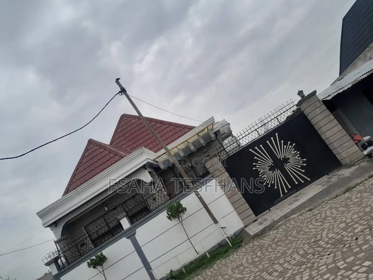 3bdrm House in Villa, Bole for rent