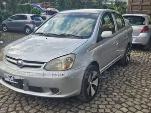 Toyota Platz 2005 Silver