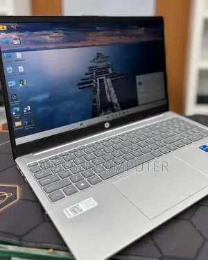 New Laptop HP Stream Notebook 16GB Intel Core i7 SSD 512GB