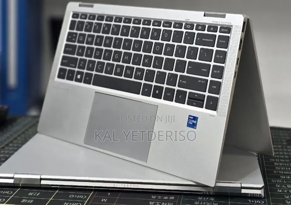 New Laptop HP EliteBook x360 1040 G9 16GB Intel Core i7 SSD 512GB
