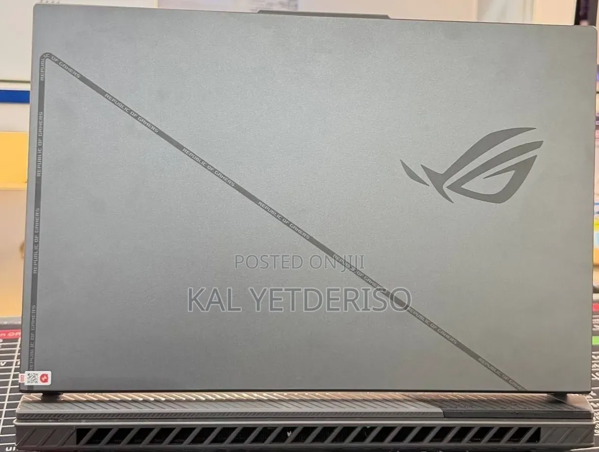 New Laptop Asus ROG Strix G16 G614 16GB Intel Core i9 SSD 1T