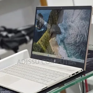 New Laptop HP Pavilion 15 8GB Intel Core i5 SSD 512GB
