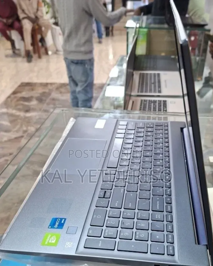 New Laptop HP Pavilion 15 16GB Intel Core i5 SSD 512GB