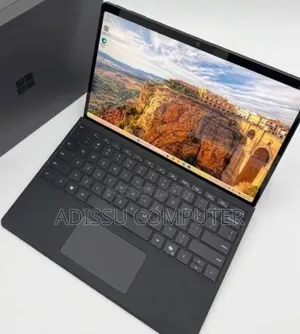 New Laptop Microsoft Surface 16GB Intel Core i7 SSD 512GB