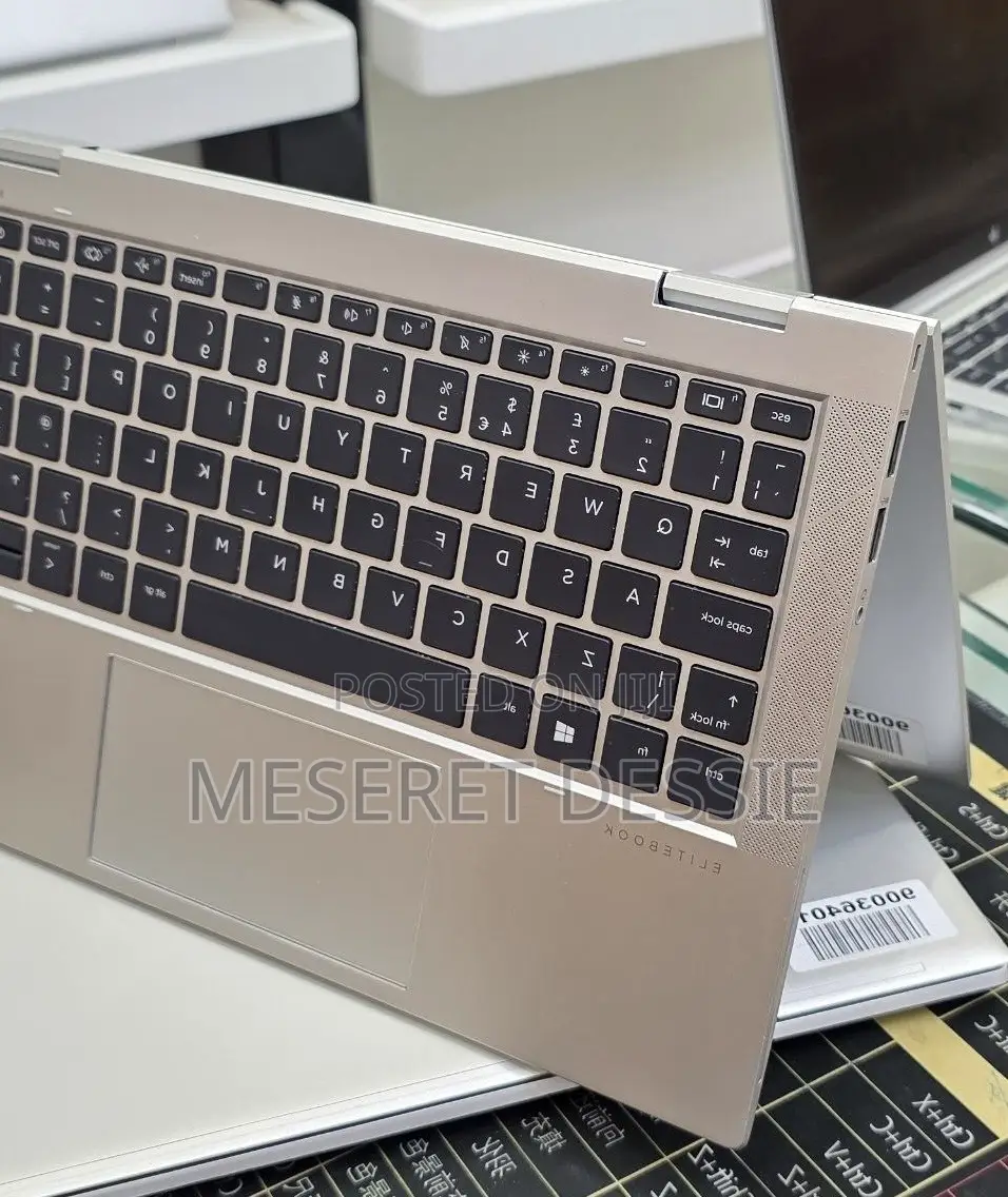 New Laptop HP EliteBook 830 G8 16GB Intel Core i5 SSD 512GB