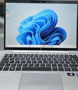 New Laptop HP EliteBook 830 G9 16GB Intel Core i5 SSD 512GB