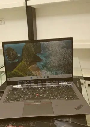 New Laptop Lenovo ThinkPad X1 Yoga 16GB Intel Core i7 SSD 512GB