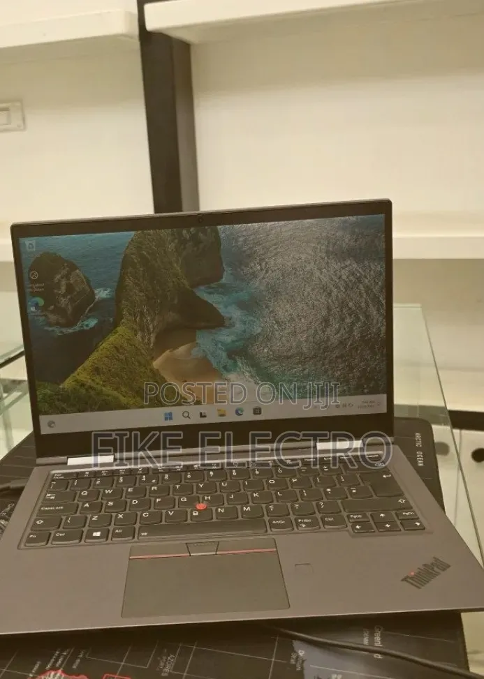 New Laptop Lenovo ThinkPad X1 Yoga 16GB Intel Core i7 SSD 512GB