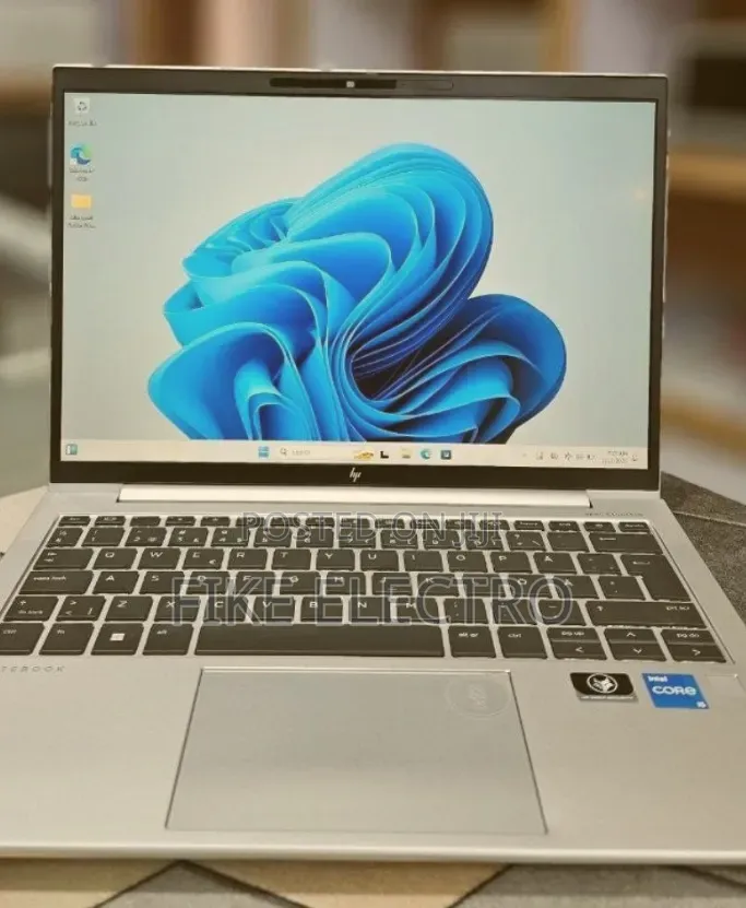 New Laptop HP EliteBook 830 G9 16GB Intel Core i5 SSD 512GB