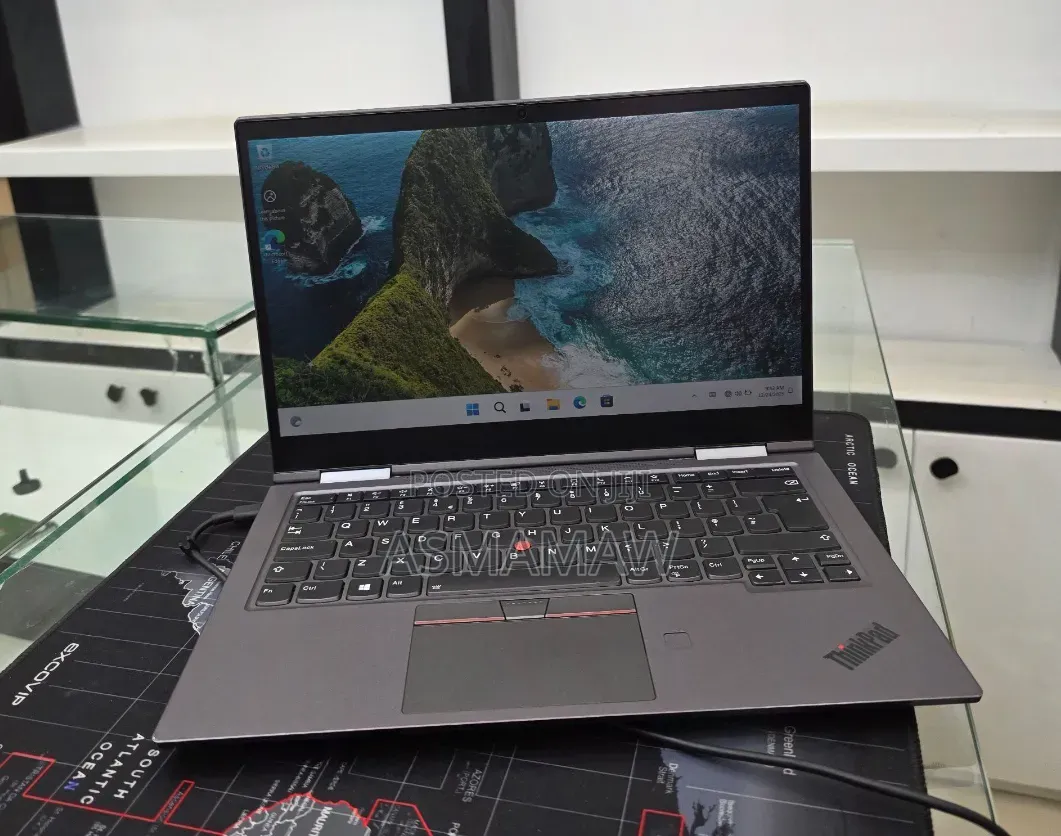 New Laptop Lenovo ThinkPad X1 Yoga 16GB Intel Core i7 SSD 512GB