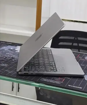 New Laptop Apple MacBook Pro 2021 M1 32GB Apple M1 Pro SSD 512GB
