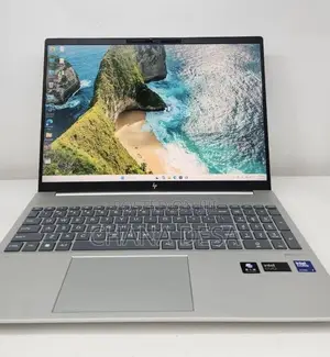 New Laptop HP 16GB Intel Core Ultra 7 SSD 1T