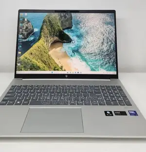 New Laptop HP 16GB Intel Core Ultra 7 SSD 1T