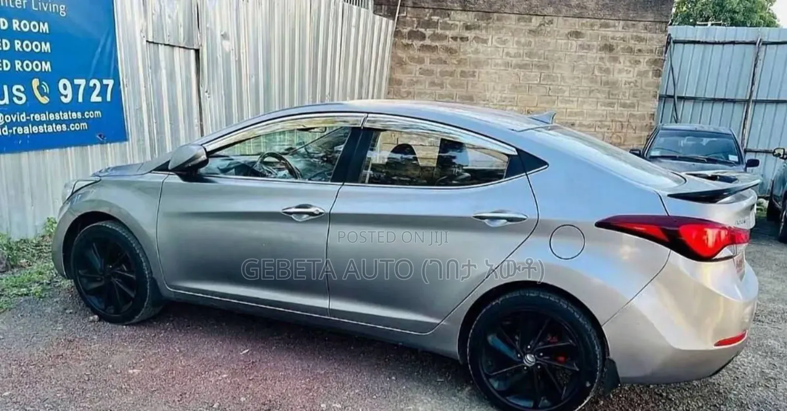 Hyundai Avante 2013