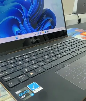 New Laptop Asus Zenbook 14 16GB Intel Core i7 SSD 512GB