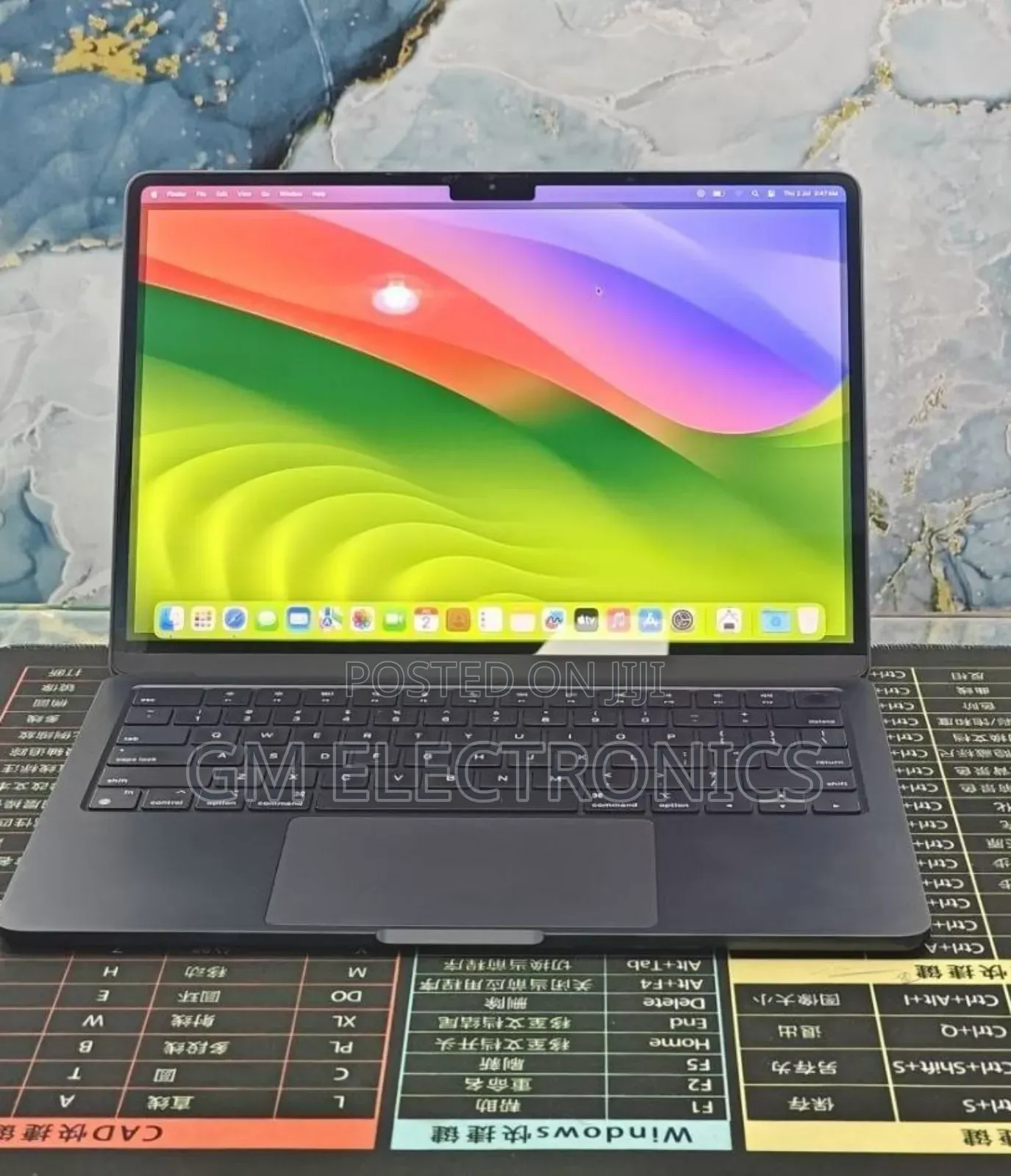 New Laptop Apple MacBook Air 2022 M2 8GB Intel Core i7 SSD 512GB