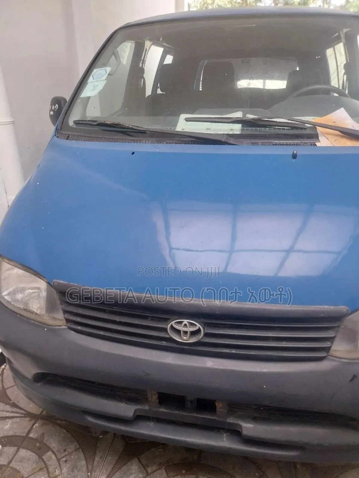 Toyota HiAce 2004