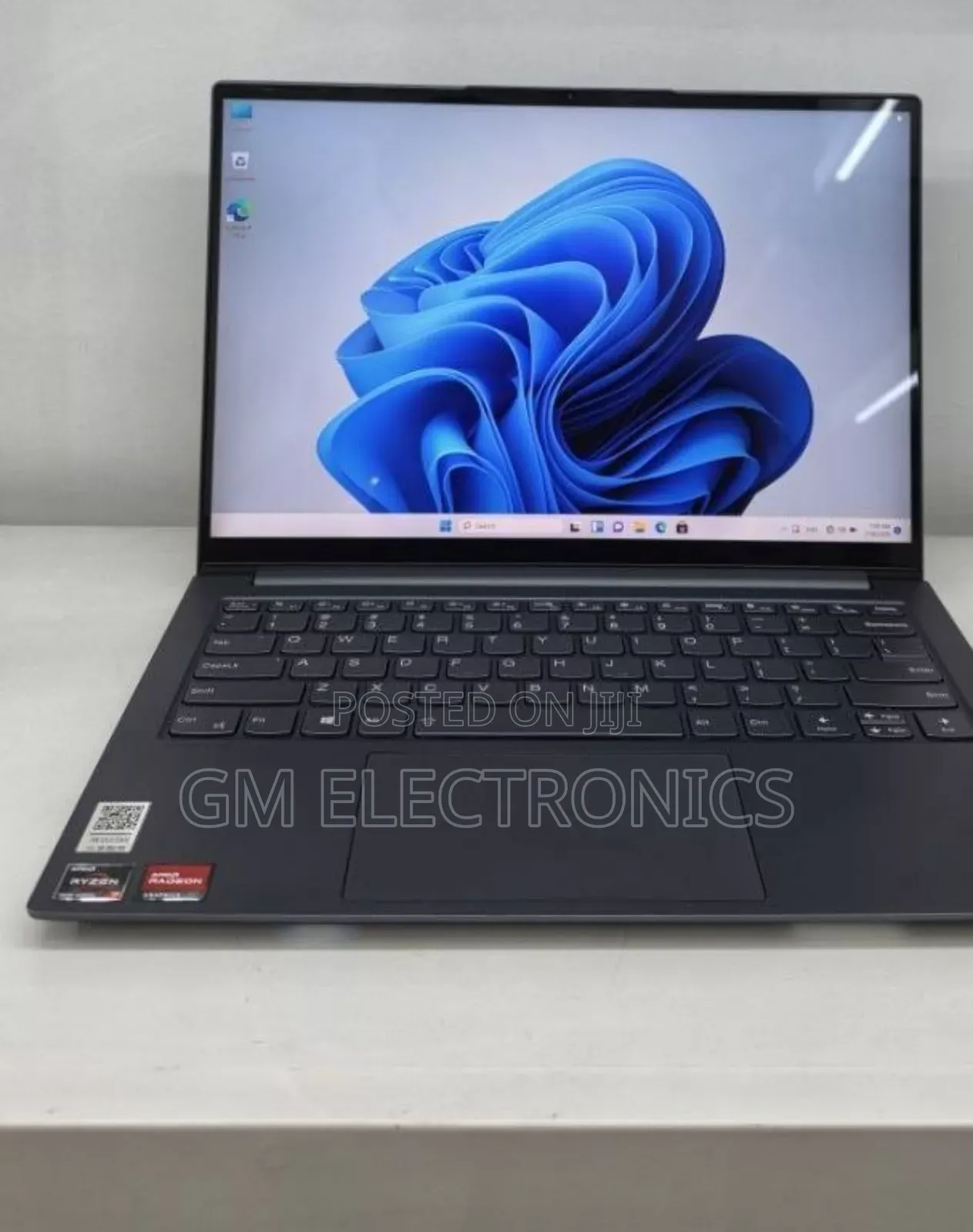 New Laptop Lenovo ThinkPad Yoga 16GB AMD Ryzen 7 SSD 512GB