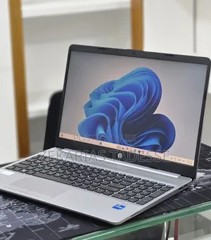 New Laptop HP Stream Notebook 8GB Intel Core i5 SSD 512GB
