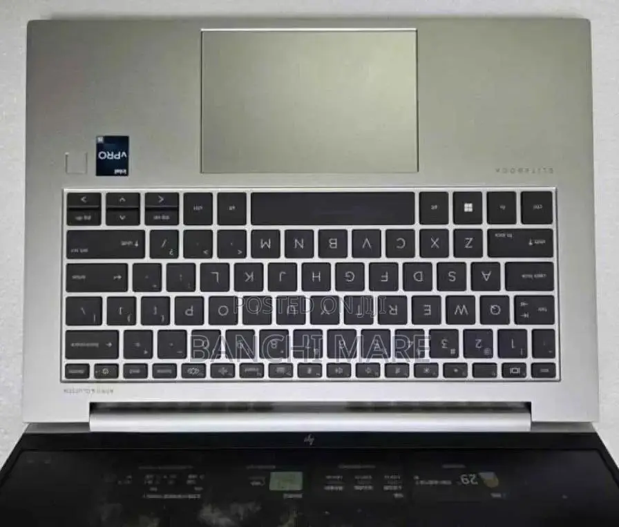 New Laptop HP EliteBook 830 G9 16GB Intel Core i5 SSD 512GB