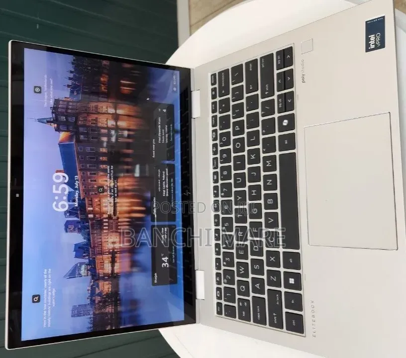 New Laptop HP Elitebook 830 G11 32GB Intel Core Ultra 7 SSD 512GB