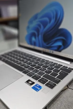 New Laptop HP EliteBook 840 G9 16GB Intel Core i5 SSD 512GB