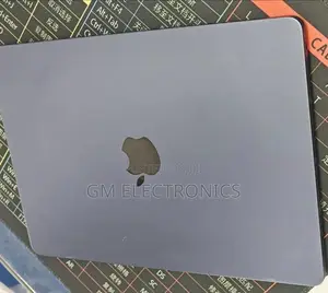 New Laptop Apple MacBook Air 2022 M2 8GB Intel Core i7 SSD 512GB