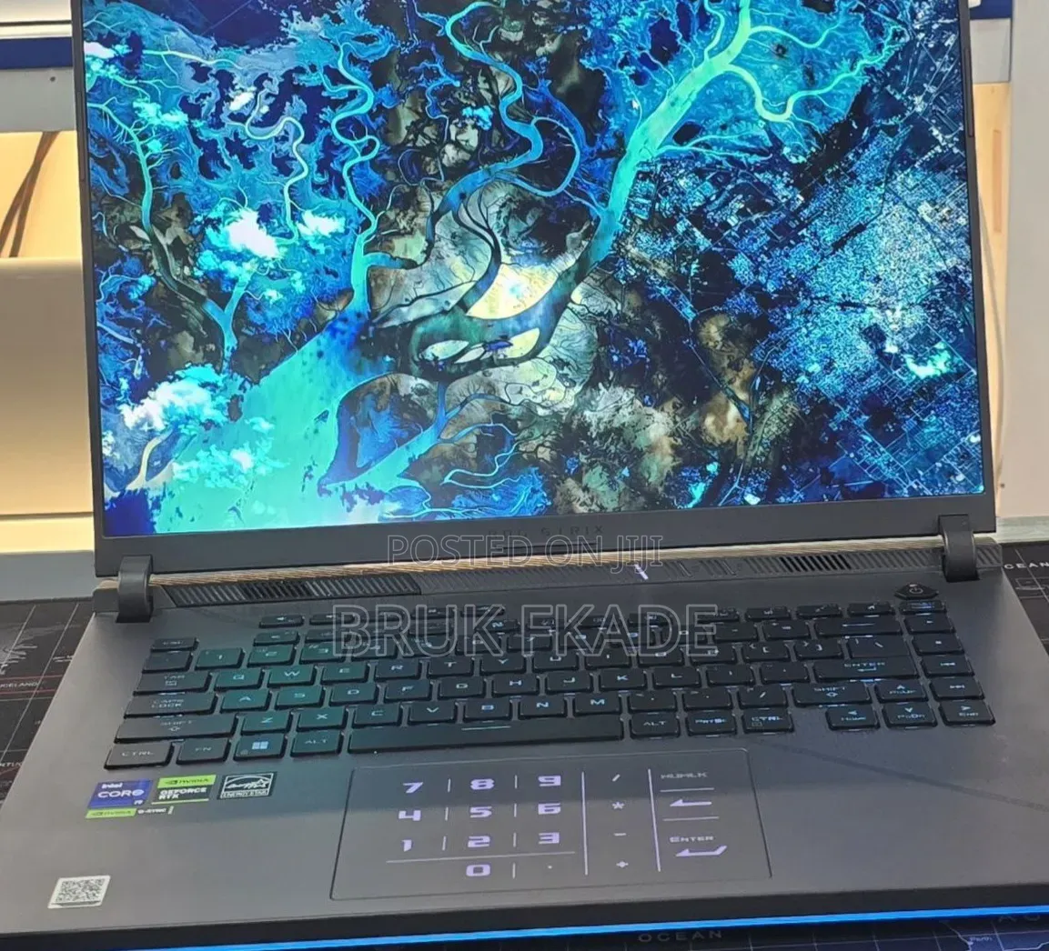 New Laptop Asus ROG Strix G15 16GB Intel Core i9 SSD 1T