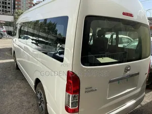 New Toyota HiAce 2022 White