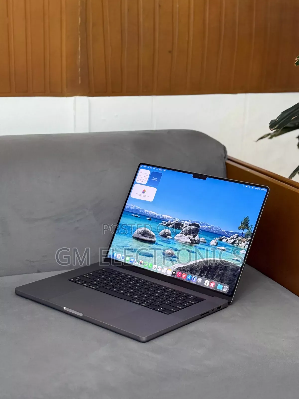 New Laptop Apple MacBook Pro 2021 M1 Max 32GB Intel Core i7 SSD 1T
