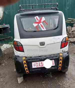 Car 2016 White