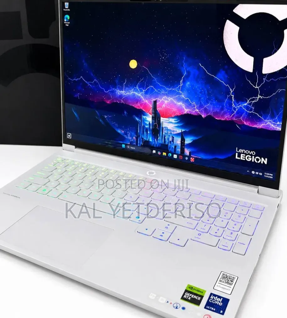 New Laptop Lenovo Lrgion 7i 16GB Intel Core Ultra 9 SSD 512GB