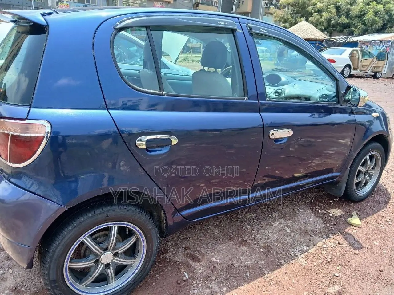 Toyota Vitz 2010 Blue