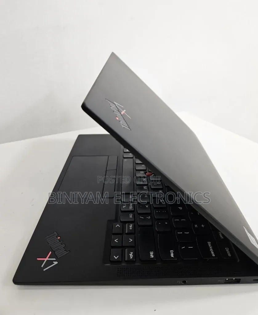 New Laptop Lenovo ThinkPad P14s 16GB Intel Core i7 SSD 512GB