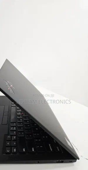 New Laptop Lenovo ThinkPad P14s 16GB Intel Core i7 SSD 512GB