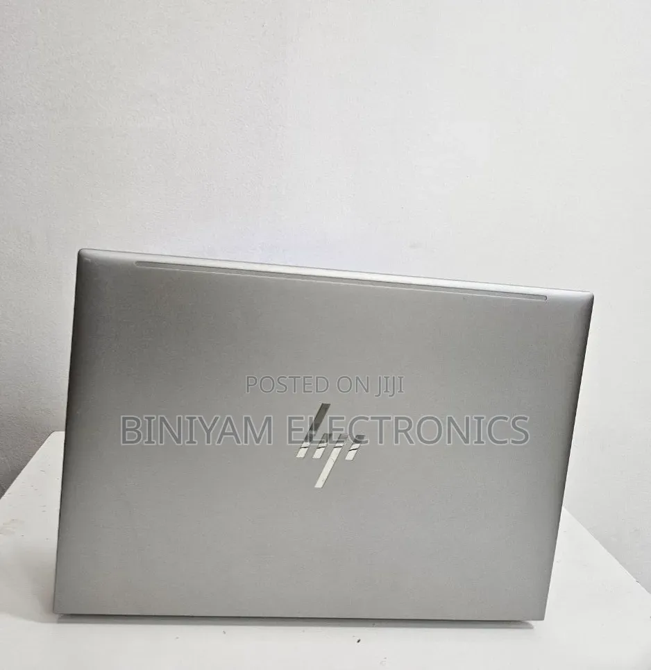 New Laptop HP ZBook Firefly 14 G10 16GB Intel Core i7 SSD 512GB