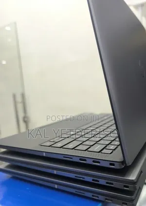 New Laptop Dell Precision 5490 32GB Intel Core Ultra 9 SSD 1T