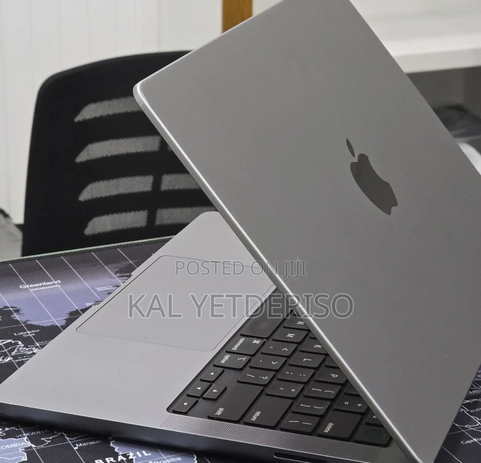 New Laptop Apple MacBook Pro 2023 M3 8GB Apple M3 Pro SSD 512GB