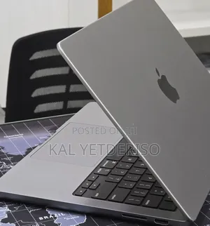 New Laptop Apple MacBook Pro 2023 M3 8GB Apple M3 Pro SSD 512GB