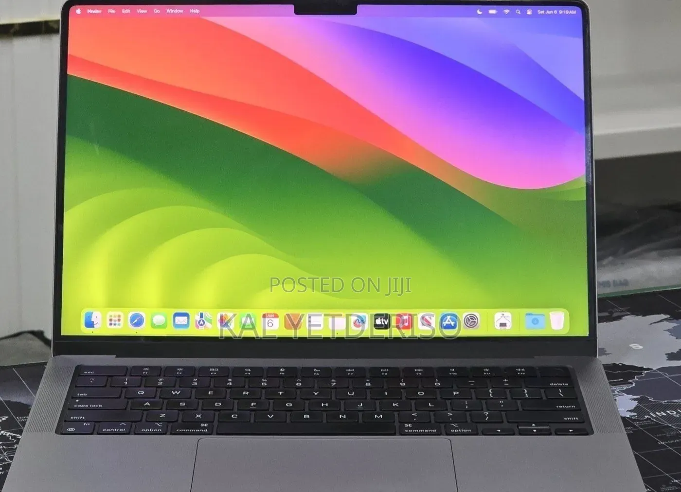New Laptop Apple MacBook Pro 2023 M3 8GB Apple M3 Pro SSD 512GB