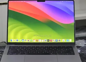 New Laptop Apple MacBook Pro 2023 M3 8GB Apple M3 Pro SSD 512GB