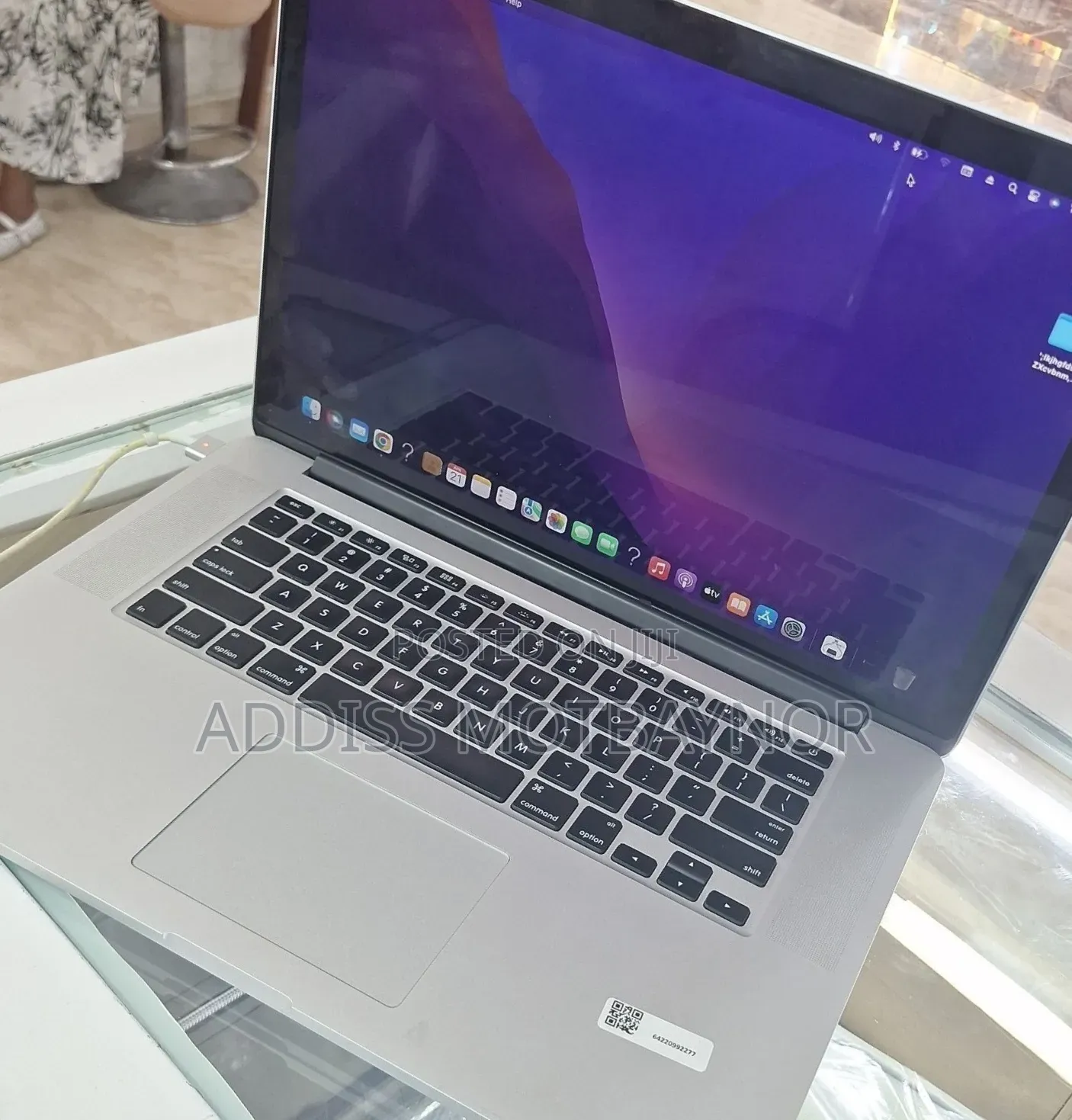 New Laptop Apple MacBook 2015 16GB Intel Core i7 SSD 256GB