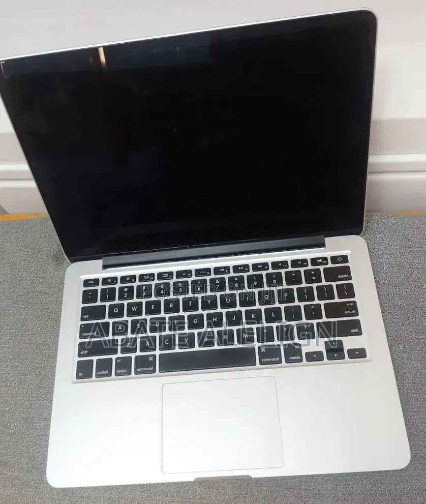 New Laptop Apple MacBook Air 2015 8GB Intel Core i5 SSD 256GB