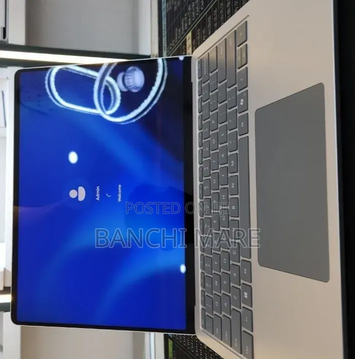 New Laptop Microsoft Surface Laptop 7 16GB Intel Core i7 SSD 512GB